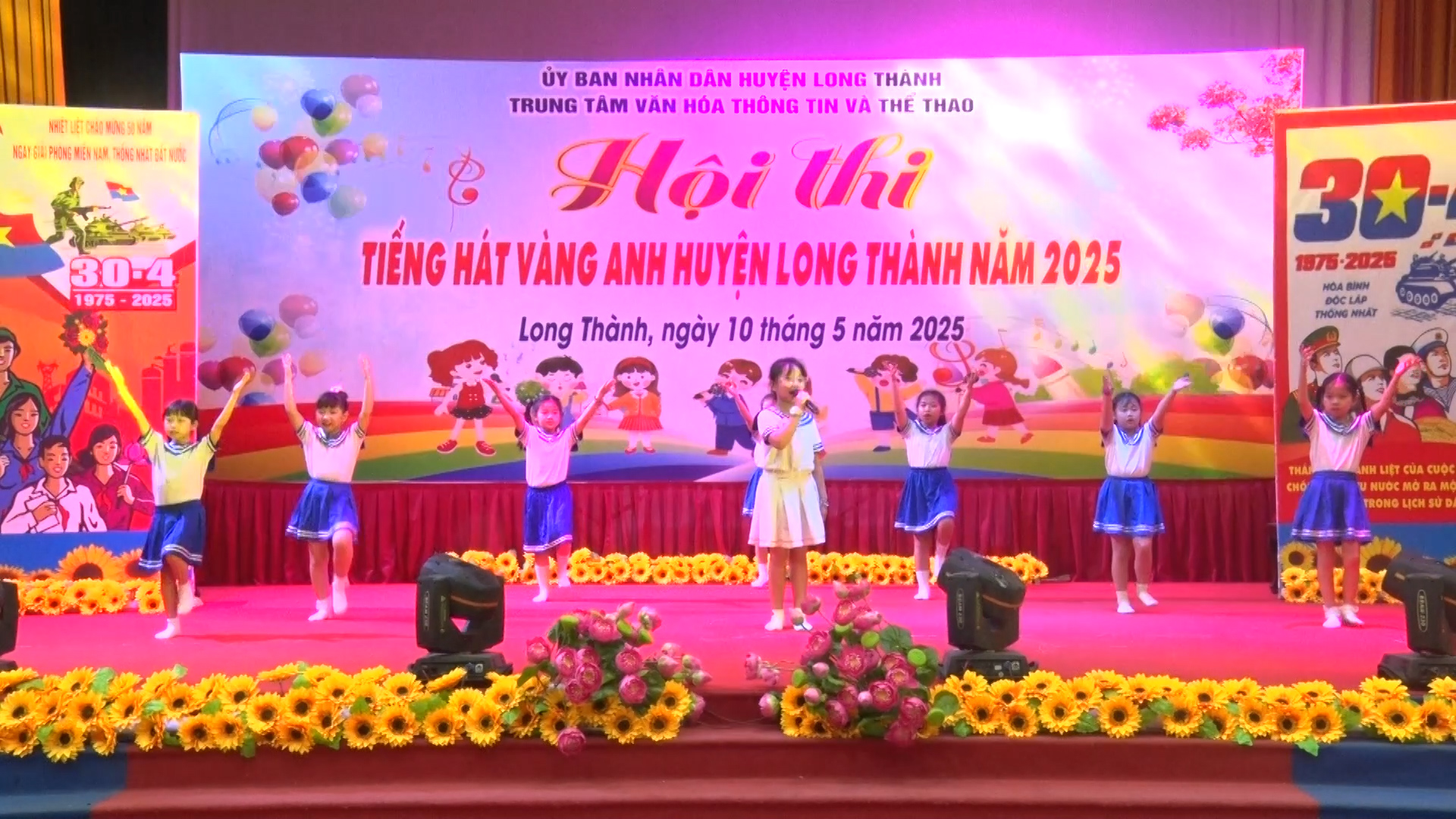 HOI THI TIENG HAT VANG ANH 2025.mp4.00_00_14_01.Still002.jpg