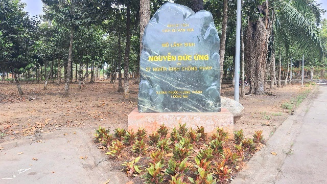 Mộ 17.jpg