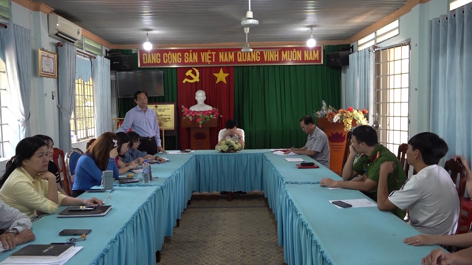 OK TIEN DO BAN GIAO MAT BANG CAO TOC BH-VT TAI HUYEN LONG THANH.mp4.00_01_10_15.Still001.jpg
