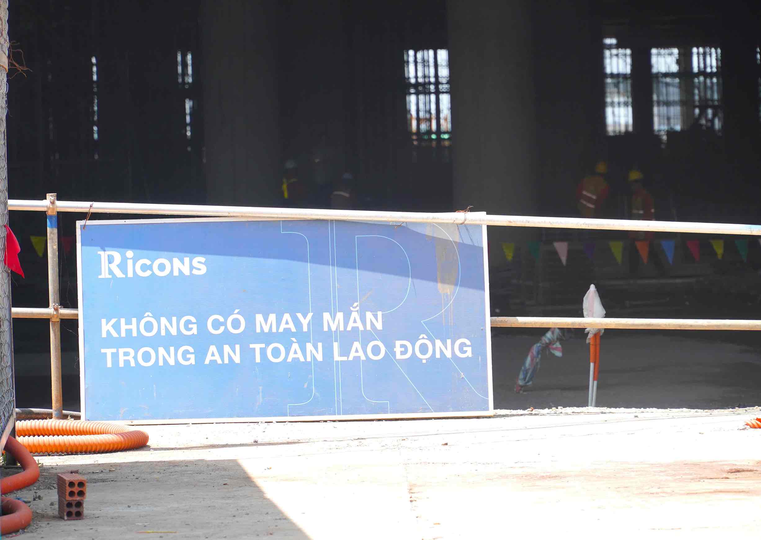 San-Bay-Long-Thanh-8-01 (1).jpg