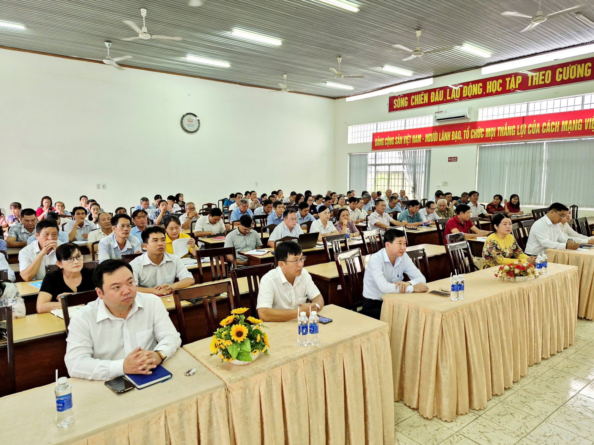 592257355 1463287419134853 690340199549146114 n